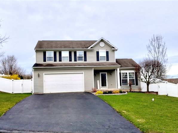 107 Naymik Dr, Chittenango, NY 13037