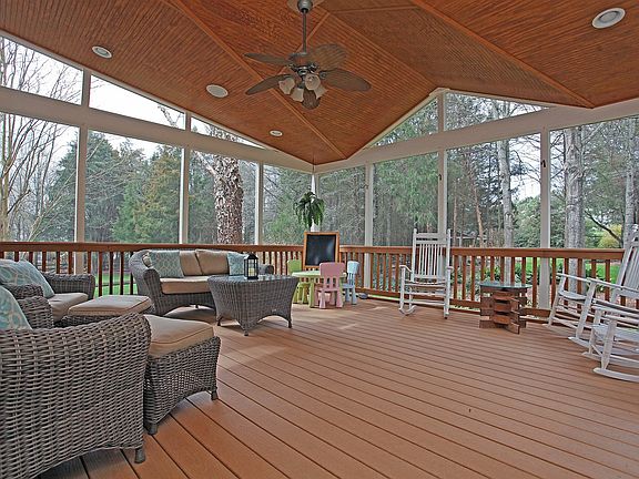 2nd image of 408 Basingdon Ct
