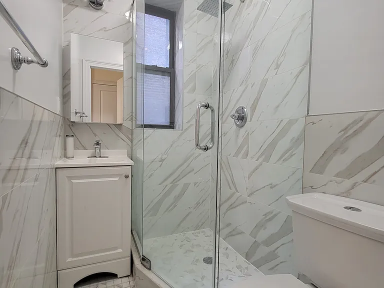3149 Broadway #14 — Photo 6