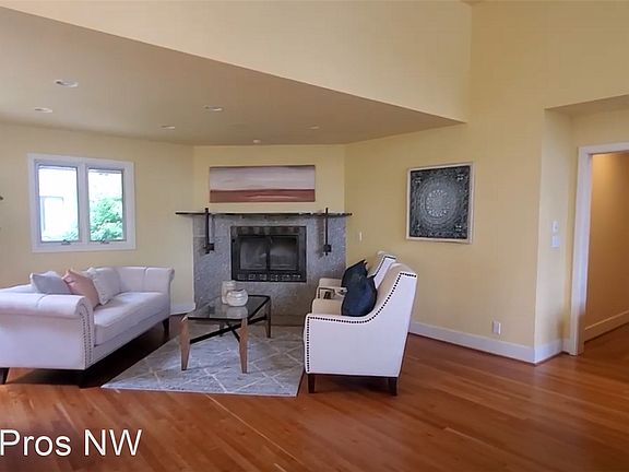 2nd image of 10448 SE 19th St