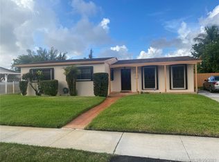 1232 NW 188th Ter, Miami Gardens, FL 33169