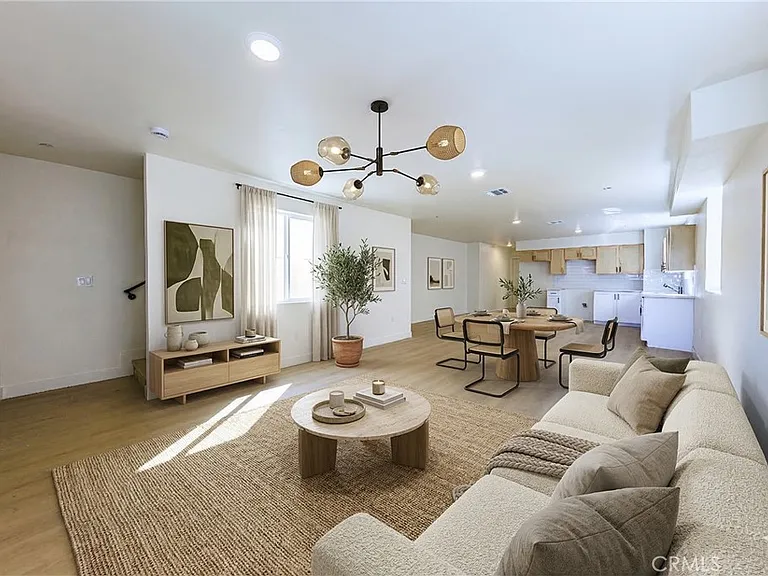 1654 Murchison St — Photo 3