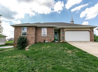 321 Aven Ave, Sparta, MO 65753