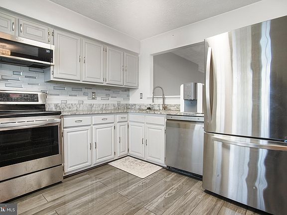 5th image of 10555 Campus Way S