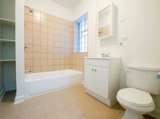 7955 S Bishop St #5606, Chicago, IL 60620