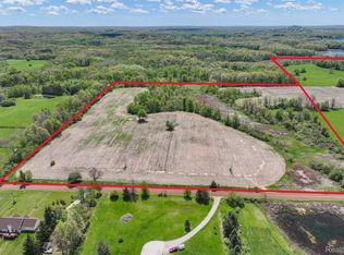 Groveland Rd, Holly, MI 48442