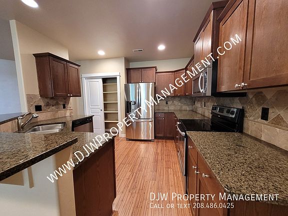 3rd image of 10358 W Cultis Bay St