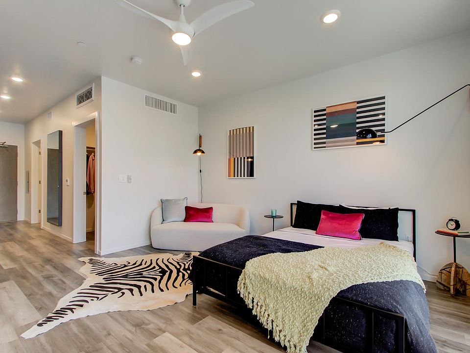 1026 17th St 709 w Net Rent Option for 6 weeks free rent, Sacramento