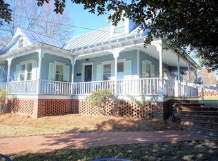 110 W Water St, Edenton, NC 27932