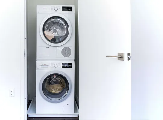 Rented by Kahen Properties | media 36