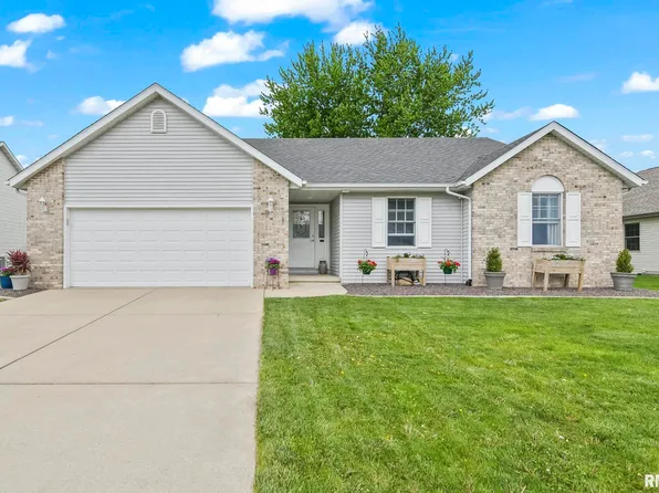 119 Meadowlands Dr, Sherman, IL 62684