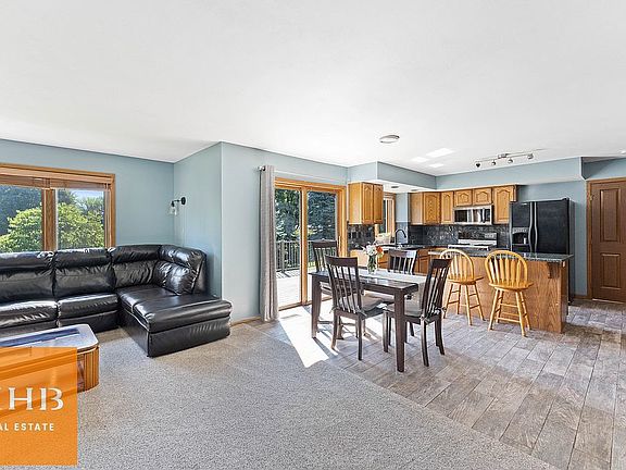 5th image of 2768 Rosellen Ave