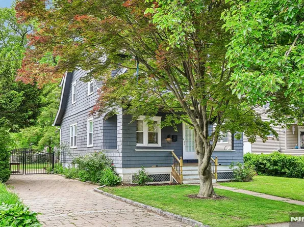 163 Poplar Ave, Hackensack, NJ 07601