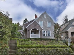 2800 SW Patton Rd, Portland, OR 97201