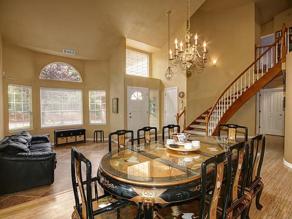 4th image of 2203 Broadstone Dr