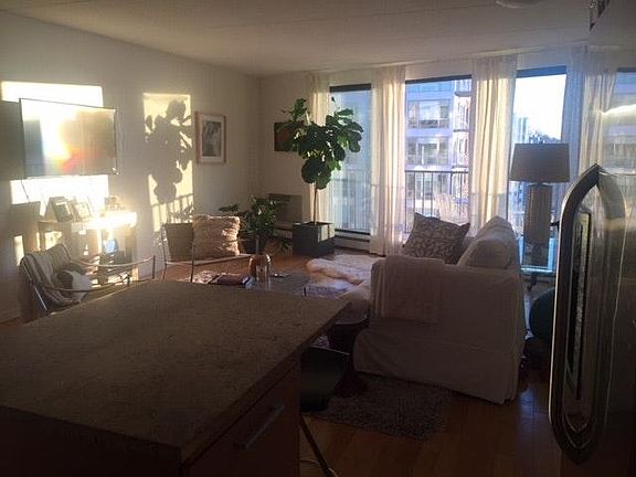 5th image of 1155 Warburton Ave APT 10K