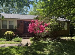 1884 Hamlet Dr, Clarksville, TN 37040