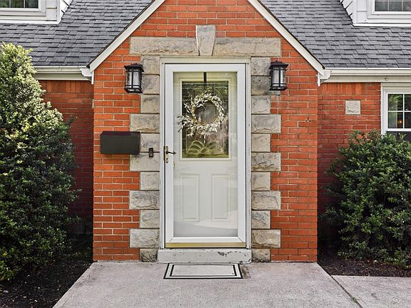 4th image of 5887 Wilson Dr