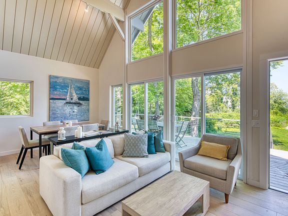 4th image of 31 Lake Dr
