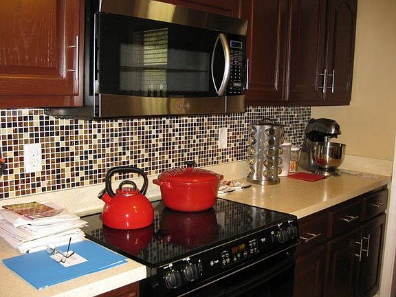 New Backsplash/Cabinets/Floor