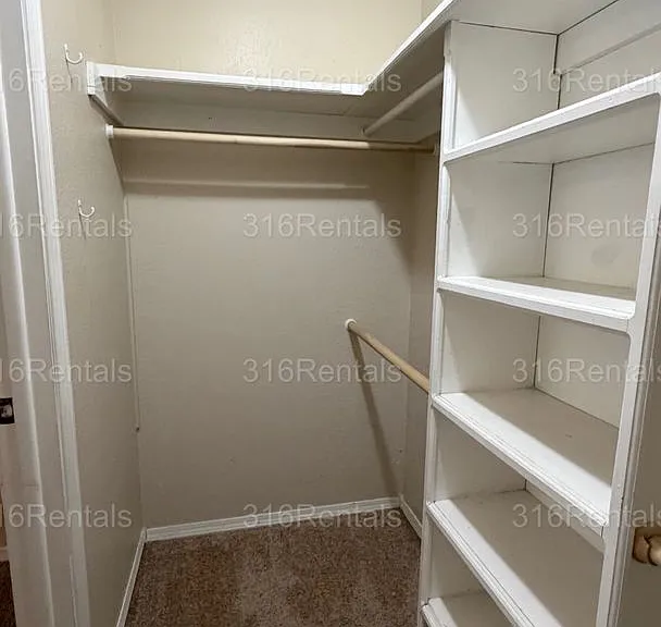 501 W Clark Ave — Photo 13