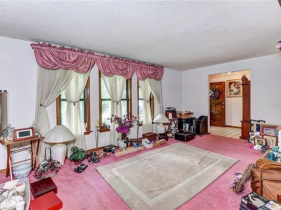 4th image of 1030 Timber Ln