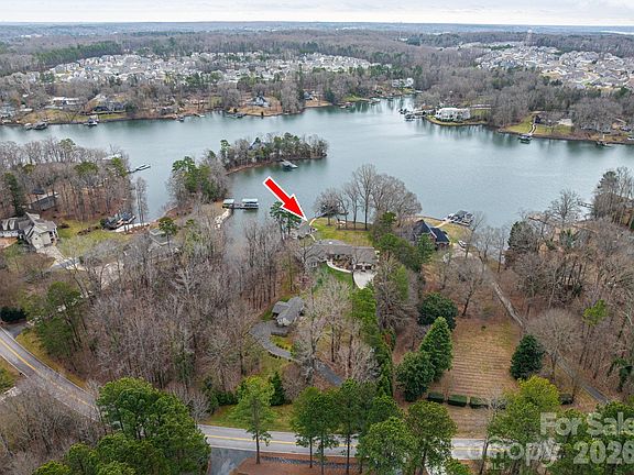 5th image of 4485 River Oaks Rd