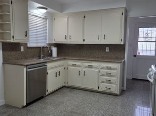 6956A Wystone Ave, Reseda, CA 91335