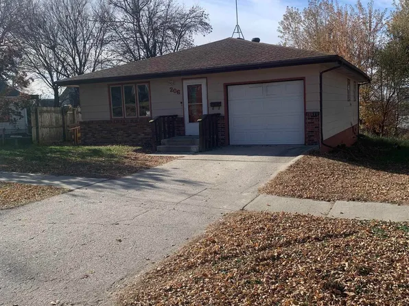 206 N Thomas Ave, Oakland, NE 68045