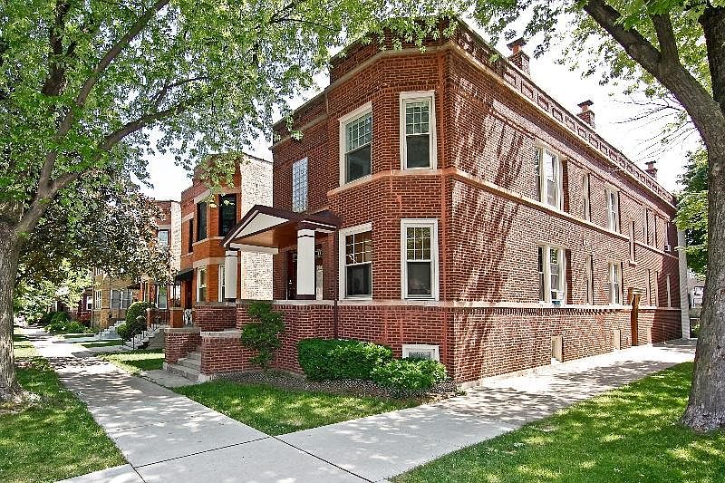 1st image of 3701 N Oakley Ave
