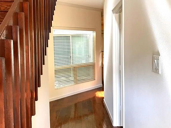 3rd image of 12625 Memorial Dr APT 19