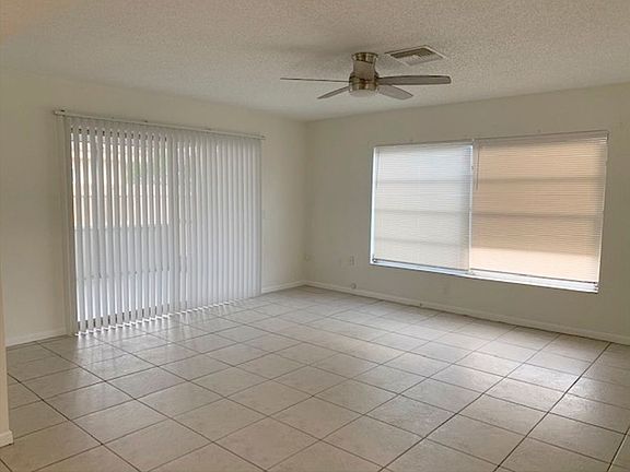 4th image of 2205 Curlew Ave APT B