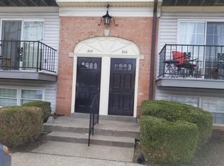 306 Chanel Ct #2-8, Louisville, KY 40218
