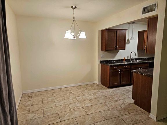 3rd image of 6001 W Golden Ln