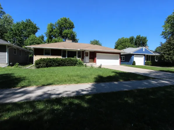 2742 Xenwood Ave S, Saint Louis Park, MN 55416