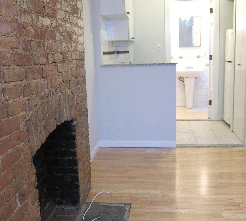 1st image of 1363 1st Ave APT 7