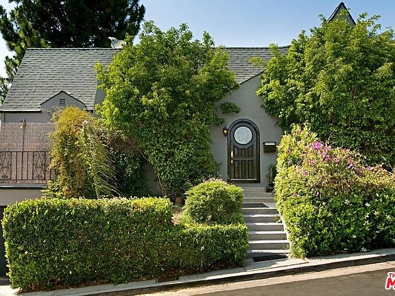 3rd image of 4267 Holly Knoll Dr