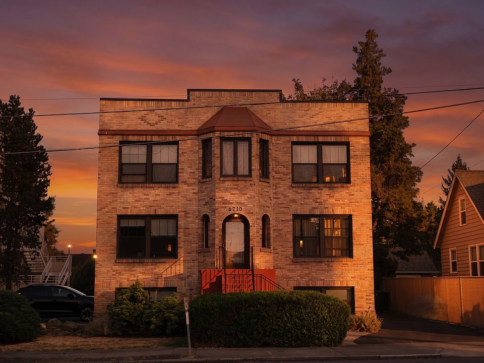 1st image of 6710 Greenwood Ave N APT 3