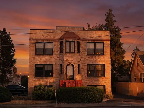 Alchemy Apartments - Located at the top of Phinney Ridge Photo 1