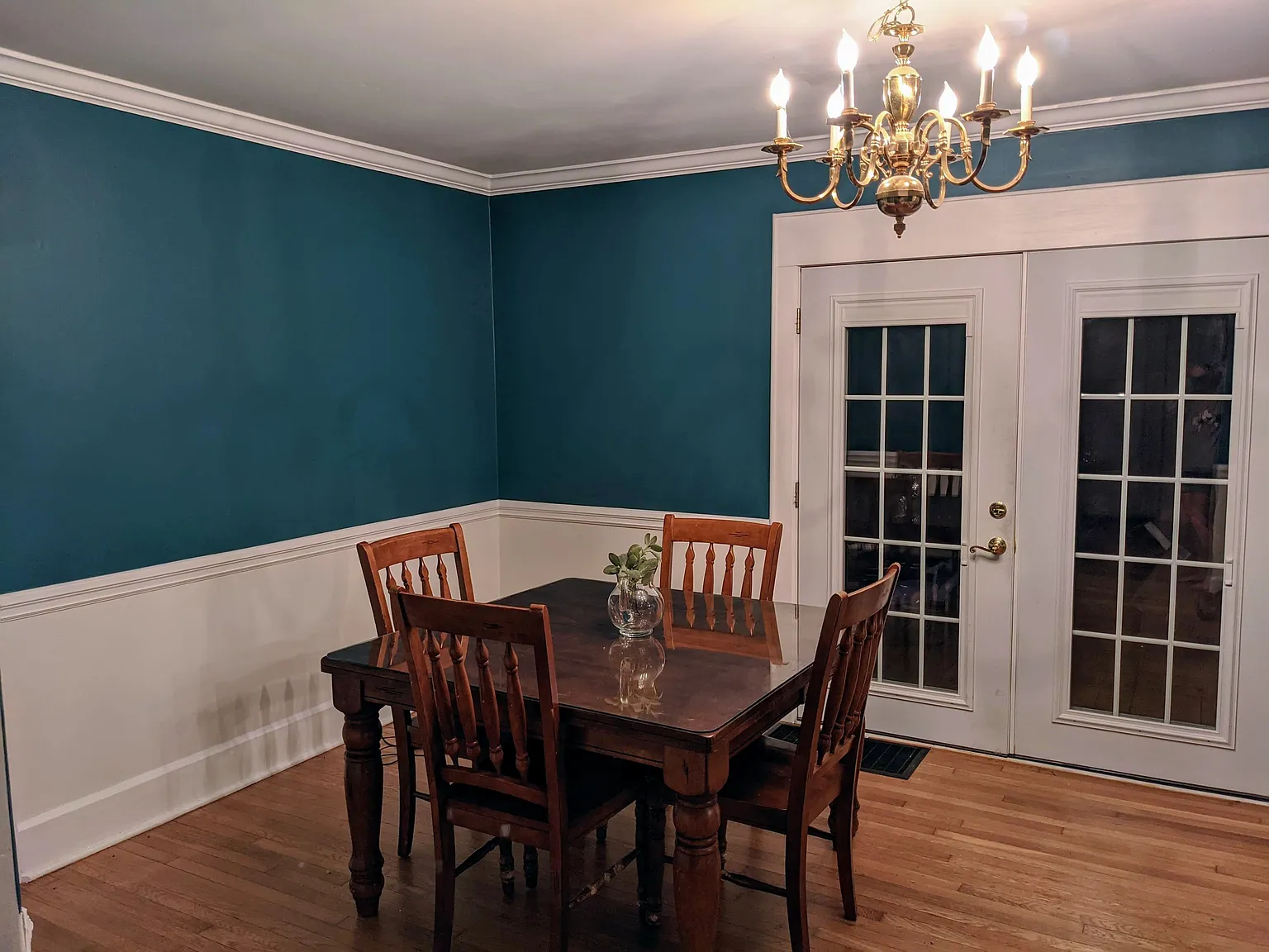 4 bed, 2200 sqft, $4,000 — Photo 2