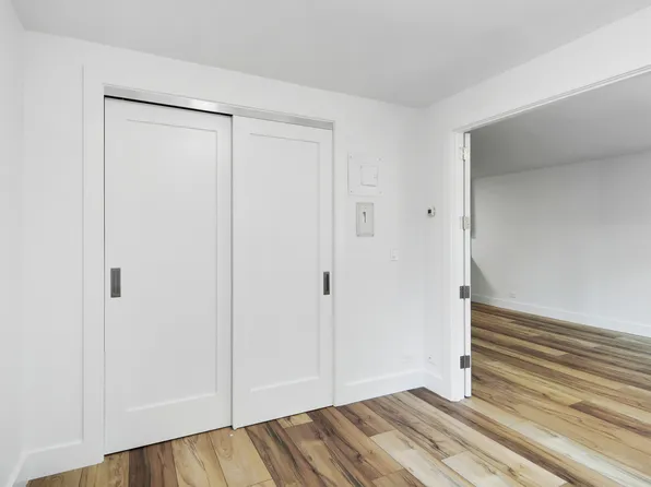 315 West 57th Street image 8 of 25