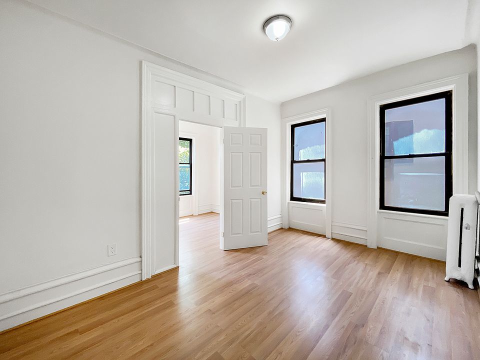 1st image of 254 Manhattan Ave #4D