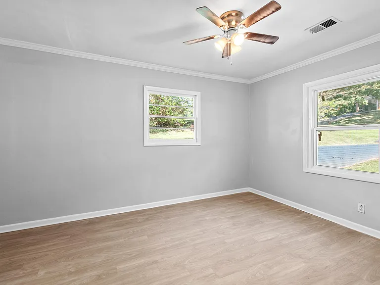 2809 Rockcliff Rd — Photo 9