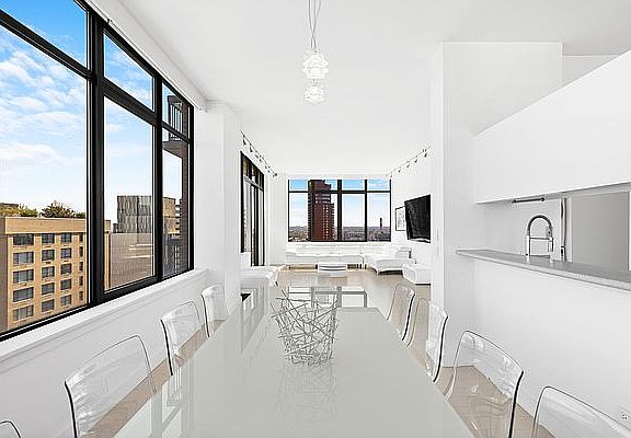 4th image of 422 E 72nd St APT 35A