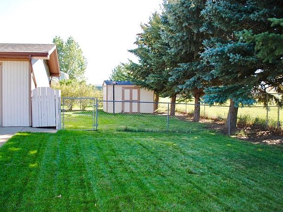 Storage shed