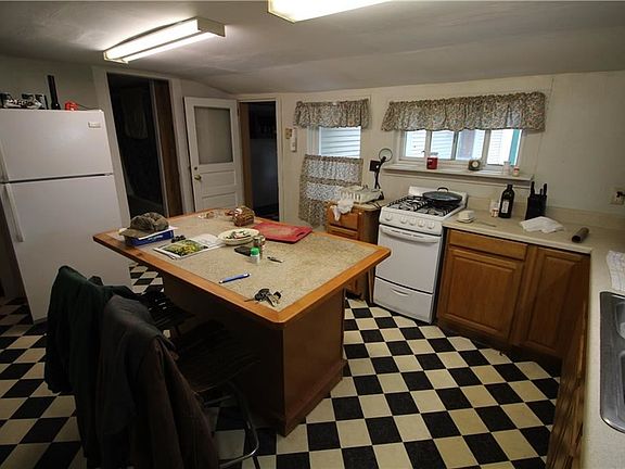 5th image of 25 Pearl St
