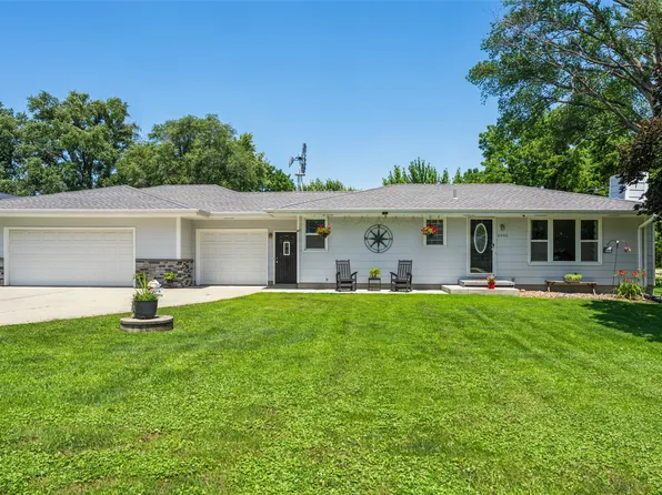 6440 NE Rising Sun Dr, Pleasant Hill, IA 50327