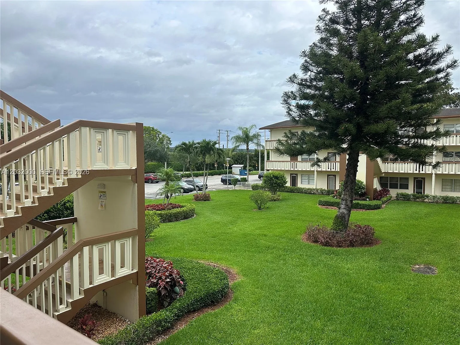 Mansfield At Century Vill — Photo 2