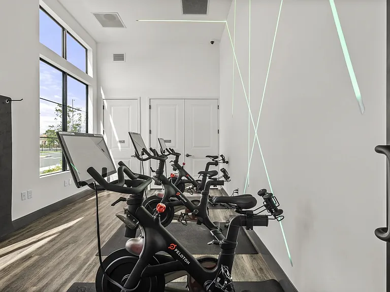 Azalea Luxury Apartments — Photo 46