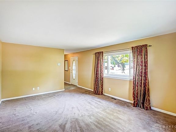 4th image of 1012 Pepper Hill Dr